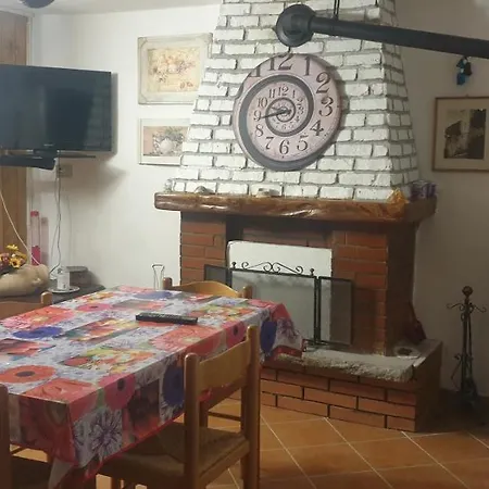 Mingos Lodio Di La Apartment *